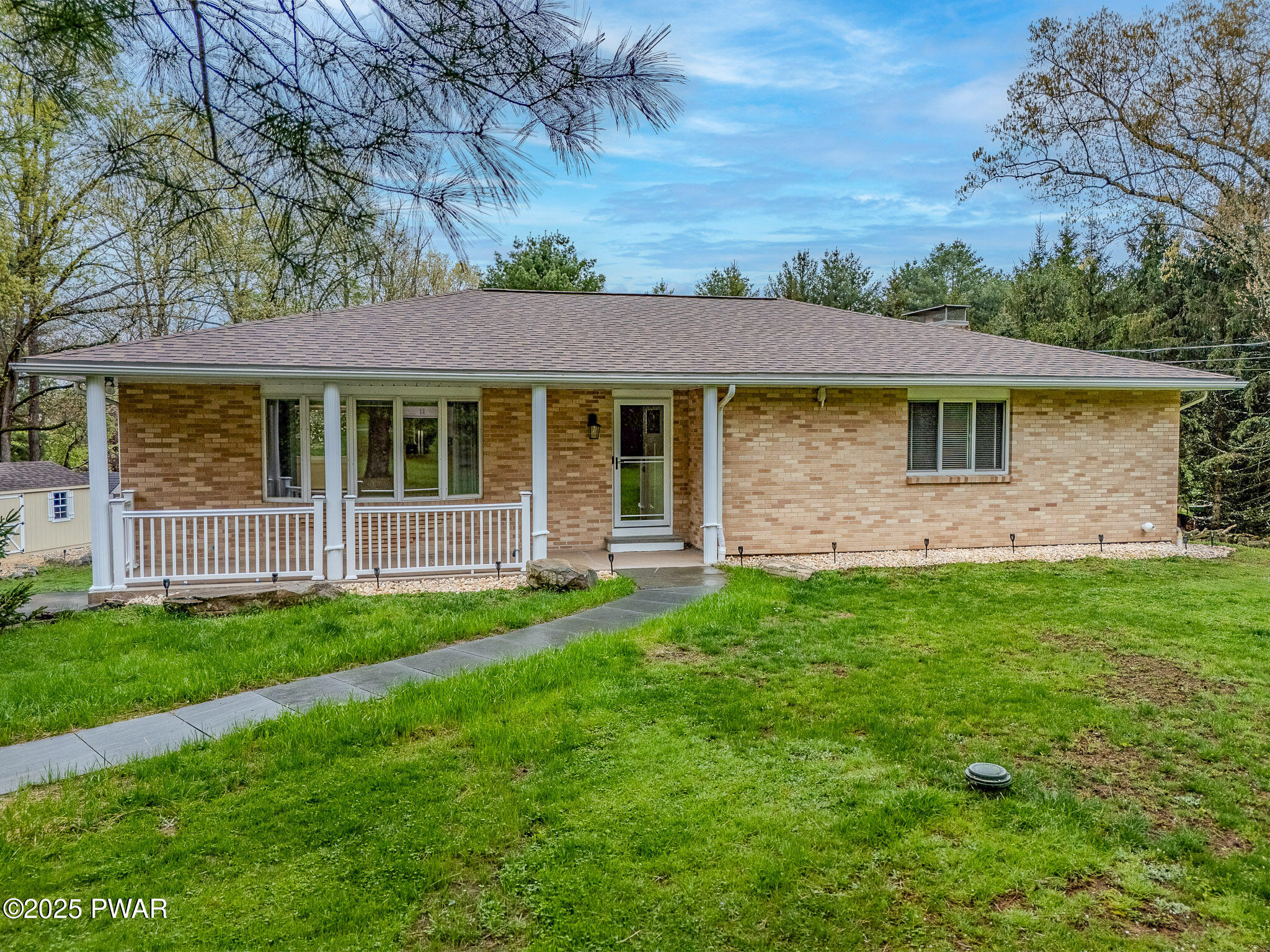 140 Rocky View Drive, Hawley, Pennsylvania image 1