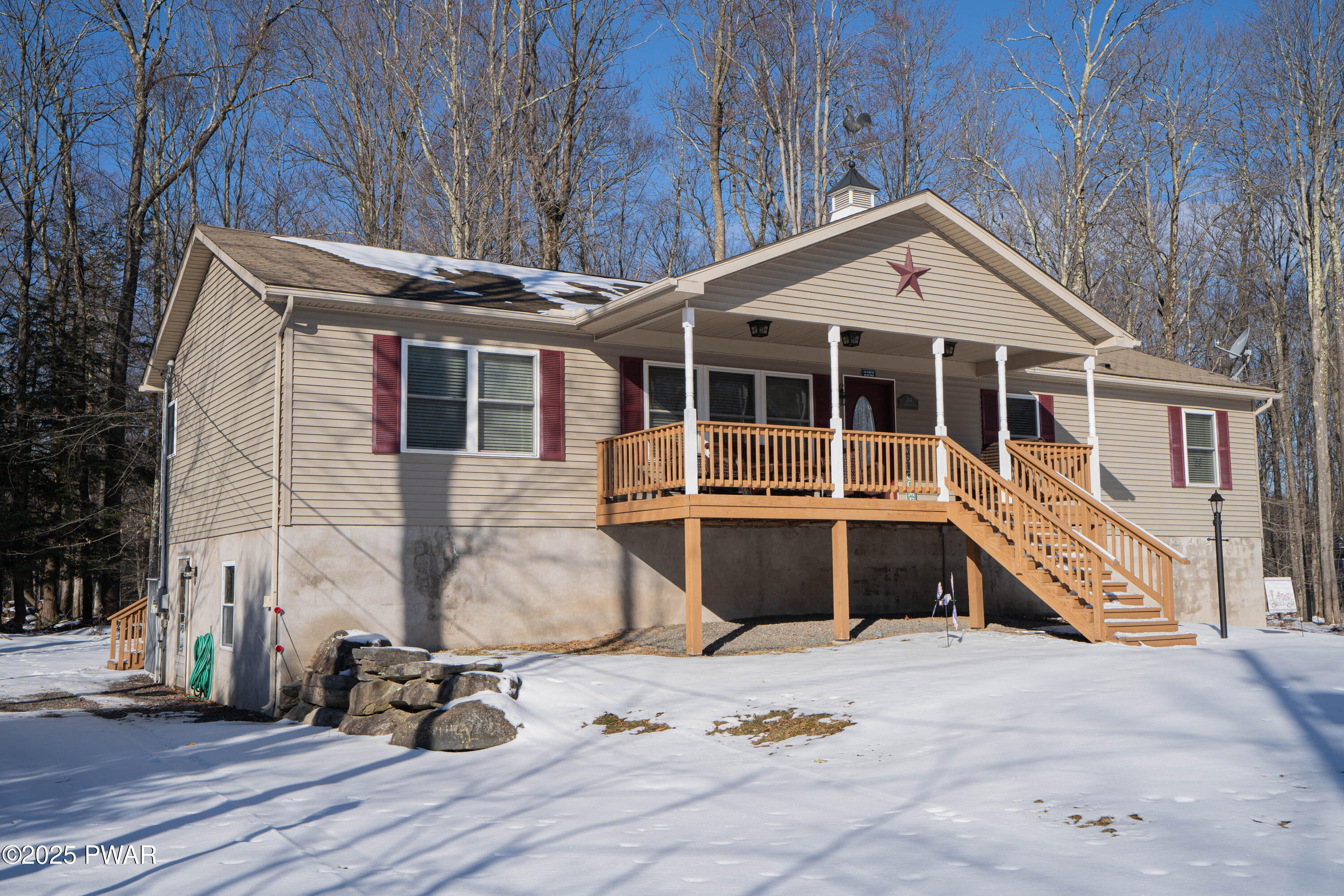 223 Parkwood Drive, Lake Ariel, Pennsylvania image 1