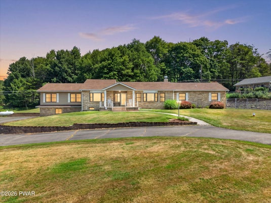 196 LAKE PAUPACK RD, GREENTOWN, PA 18426 - Image eaa3e2c2a7f5d5067196b832f778531c/3947439262