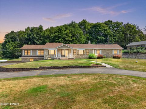 Homes For Sale - 196 Lake Paupack Road<br/> Pike County, Greentown, PA 18426