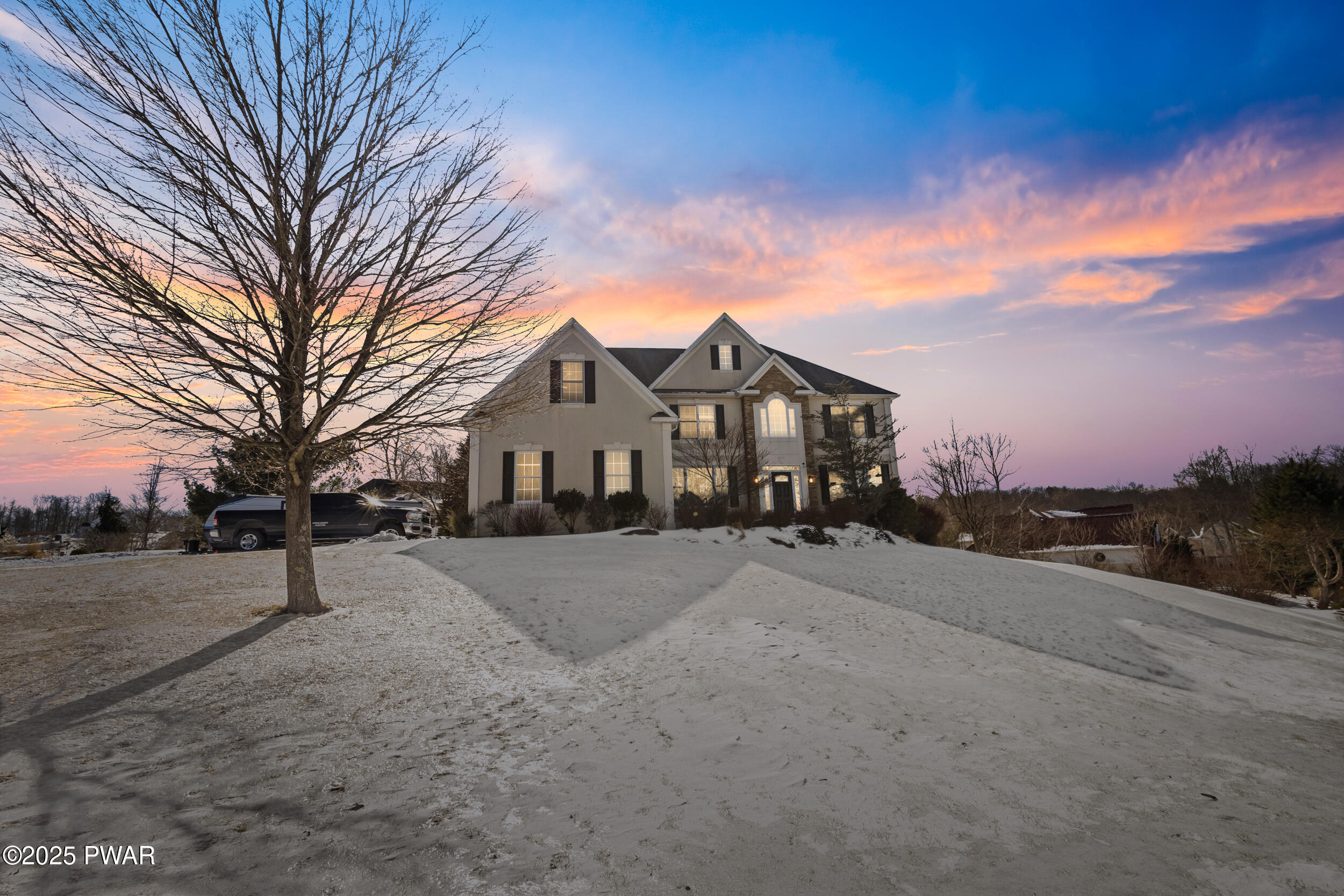 601 Pin Oak Place, Moscow, Pennsylvania image 2