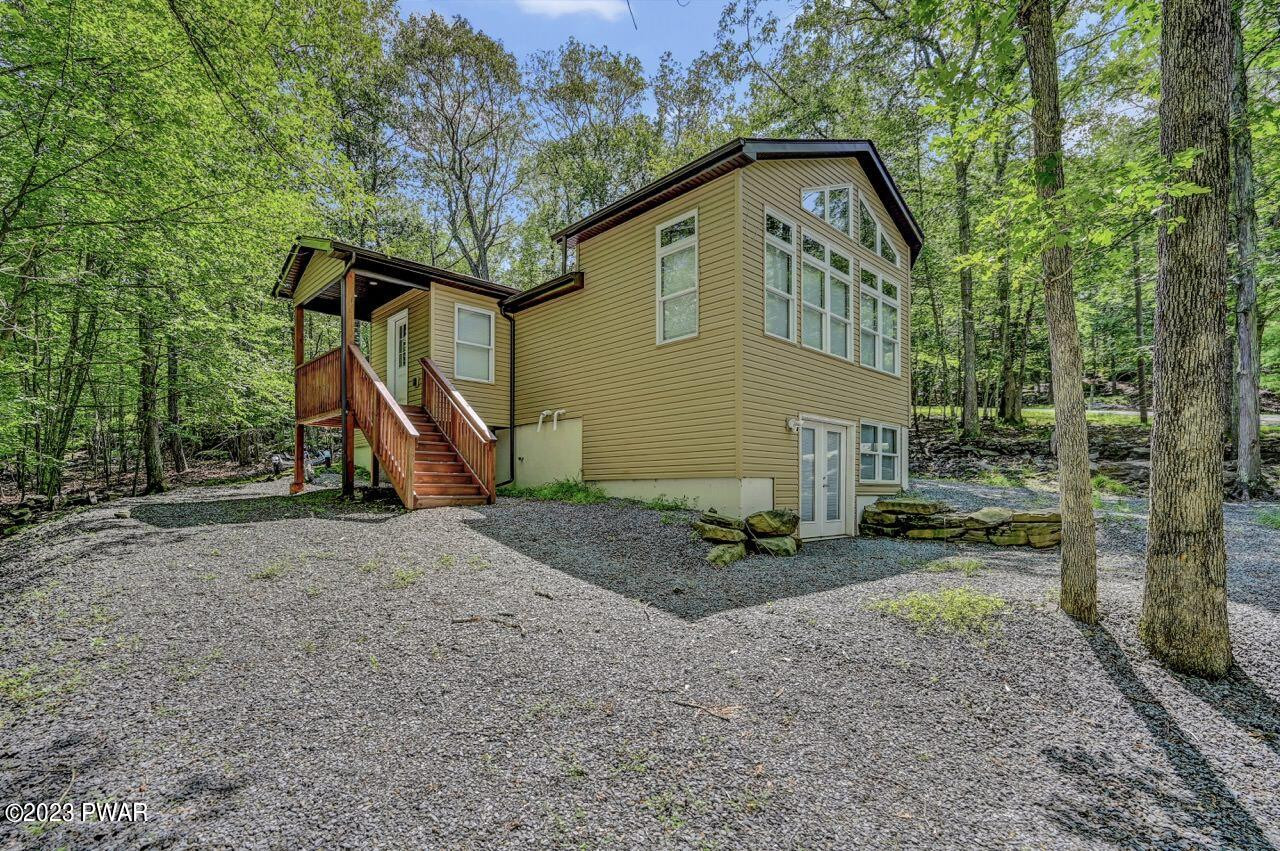 126 Plateau Drive, Lackawaxen, Pennsylvania image 2