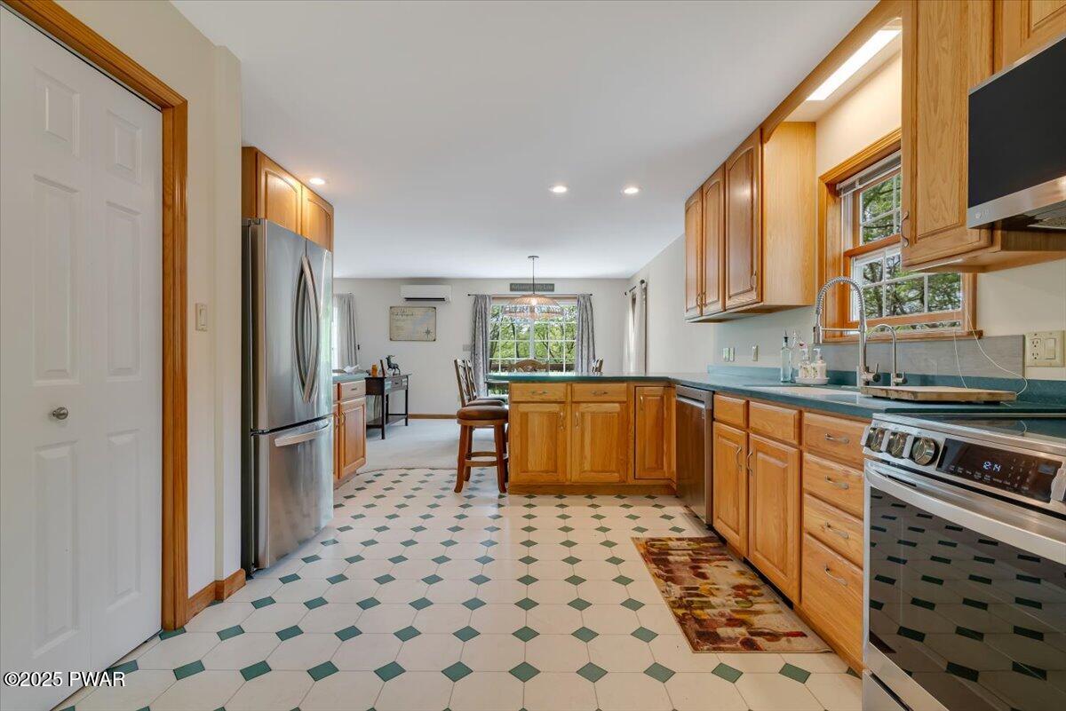 86 Paupack Point Road, Hawley, Pennsylvania image 18