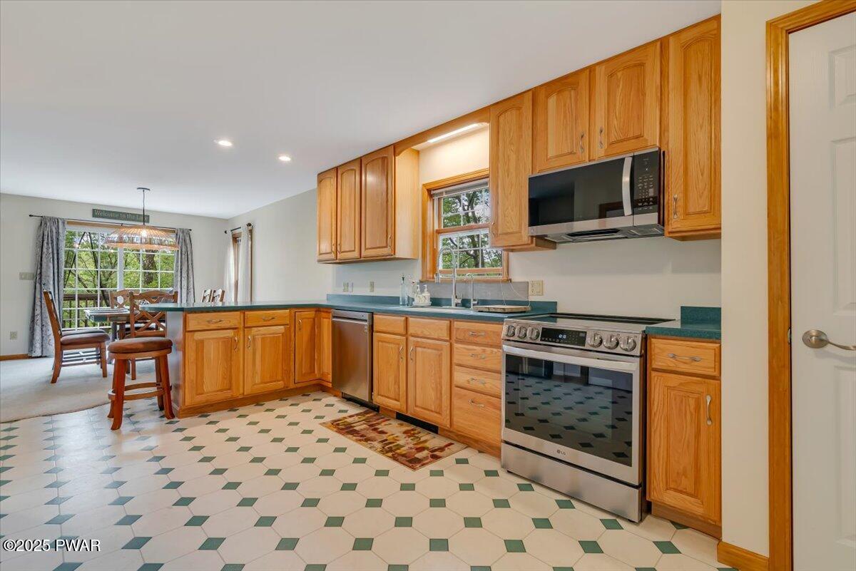 86 Paupack Point Road, Hawley, Pennsylvania image 17