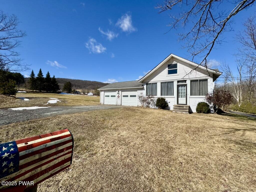 29 Carbondale Road, Waymart, Pennsylvania image 1