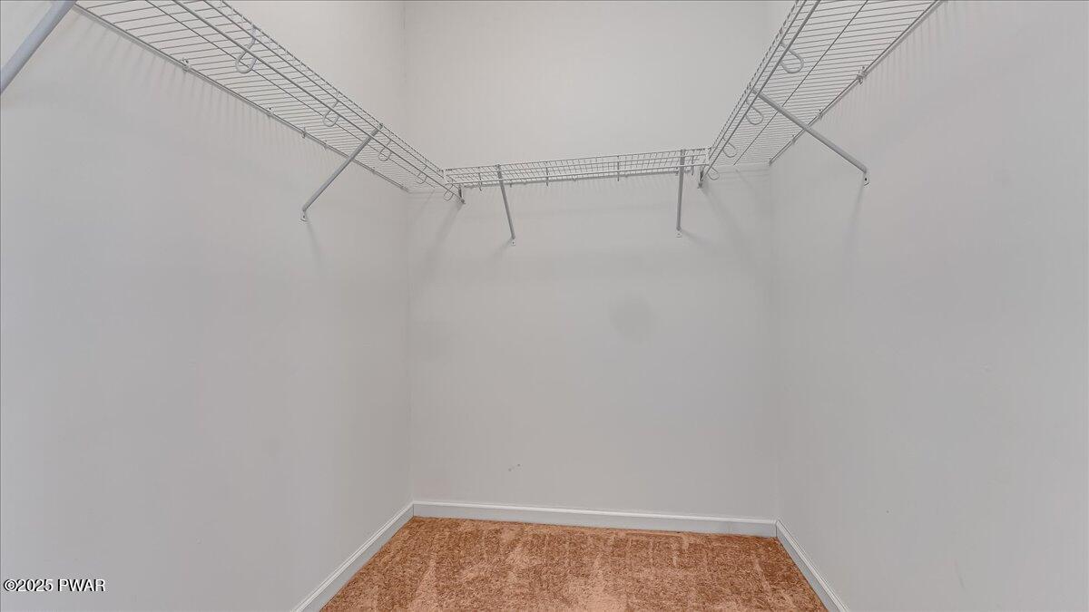 1010 Macintosh Way, Matamoras, Pennsylvania image 28