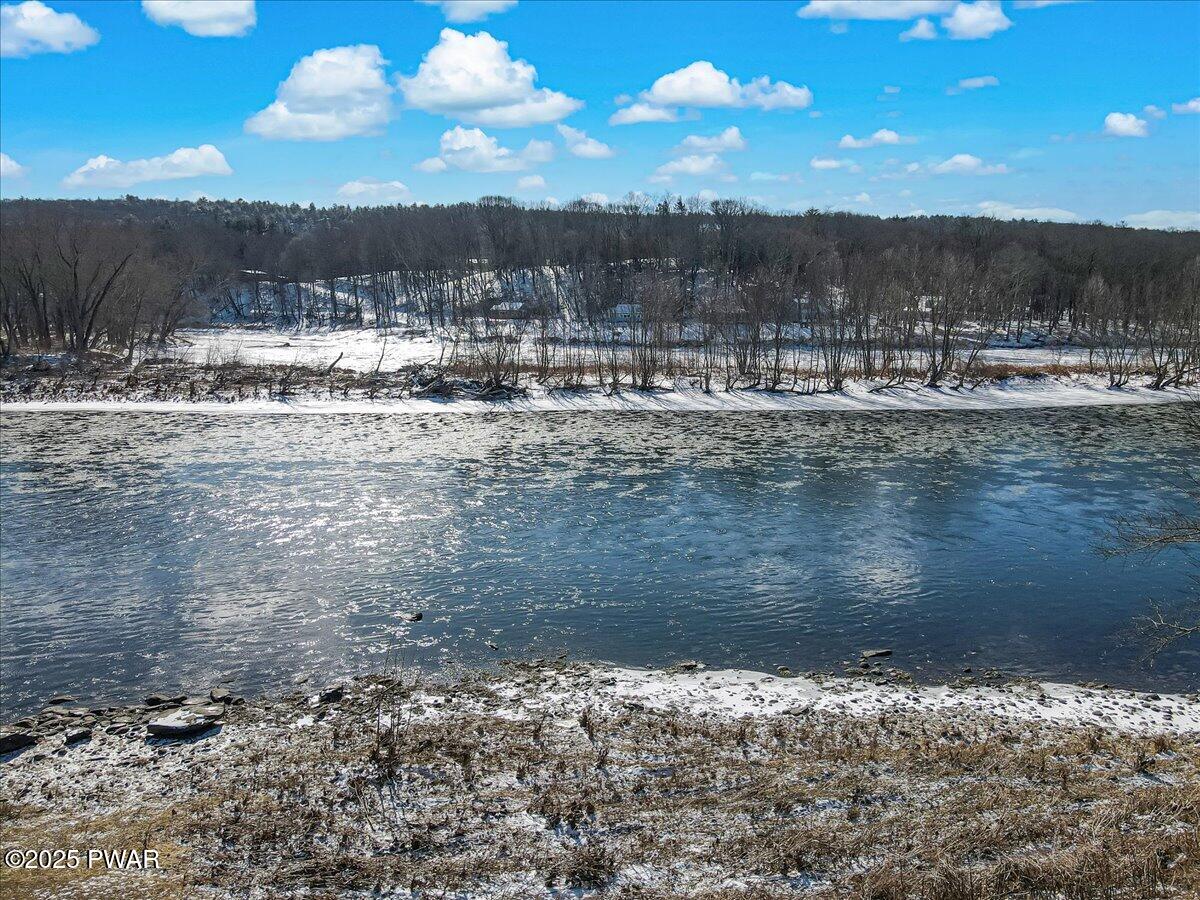 1010 Macintosh Way, Matamoras, Pennsylvania image 3