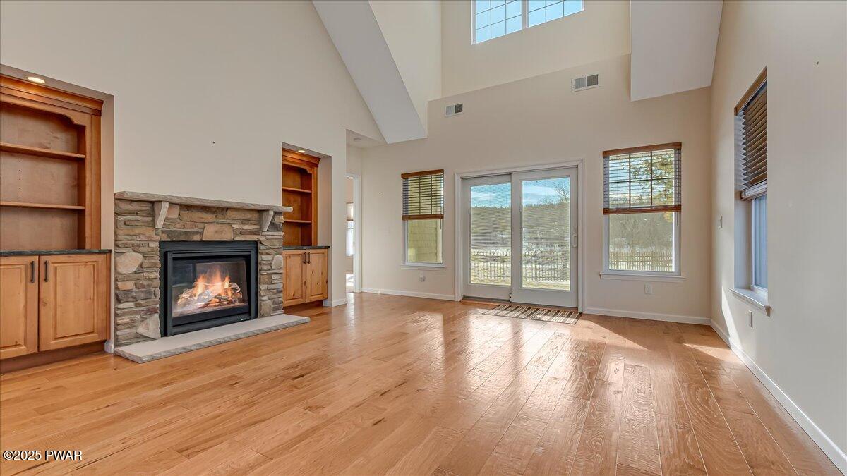 1010 Macintosh Way, Matamoras, Pennsylvania image 4