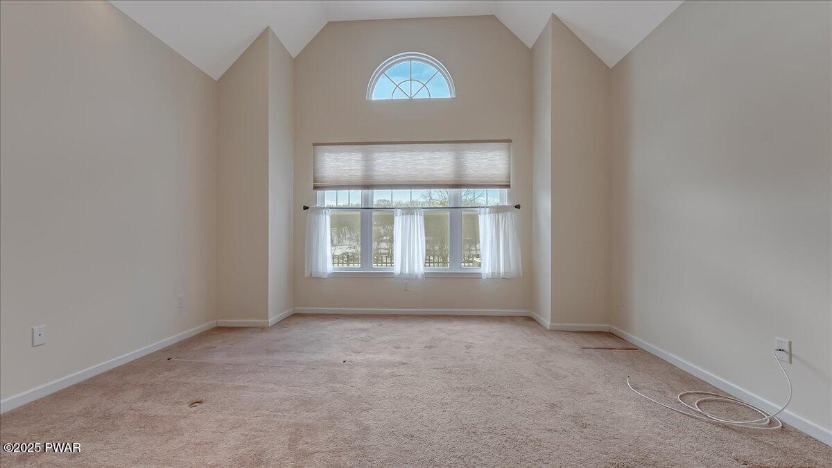 1010 Macintosh Way, Matamoras, Pennsylvania image 9