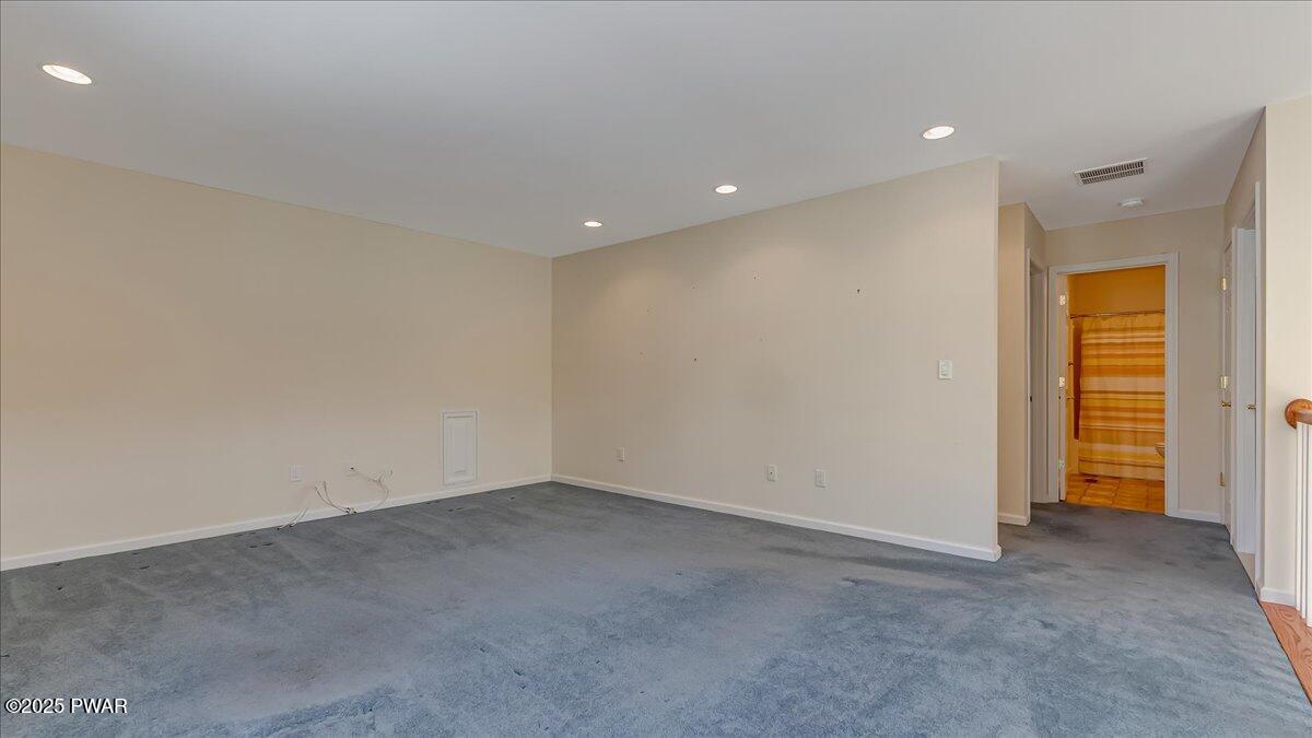 1010 Macintosh Way, Matamoras, Pennsylvania image 34
