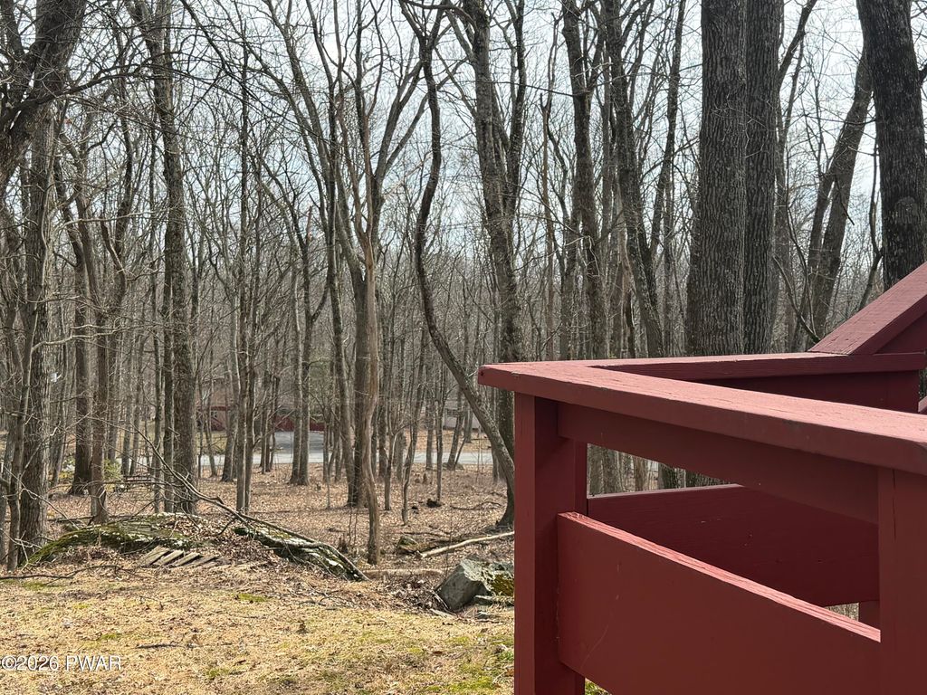 Photo of 128 Horseshoe Lane, Lords Valley, PA 18428 (MLS # PW260487)