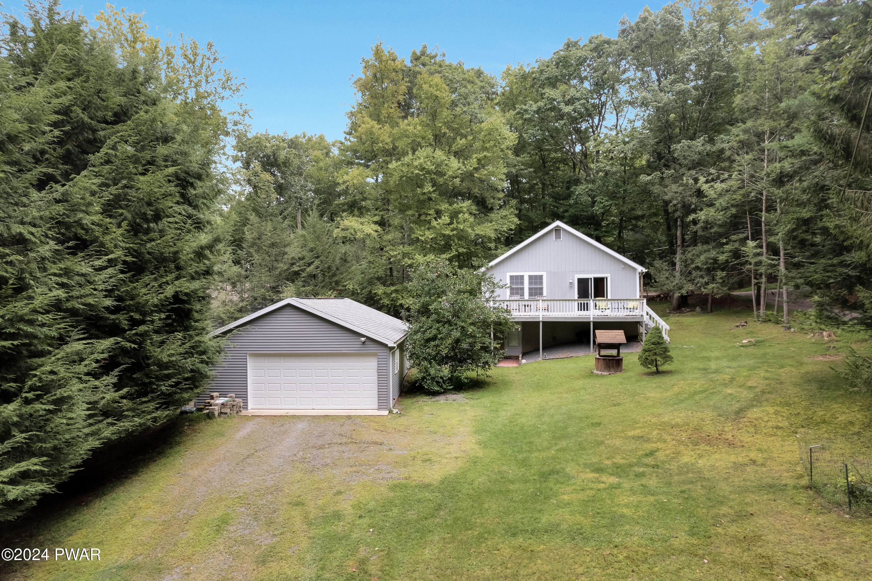 133 Lightning Way, Paupack, Pennsylvania image 3