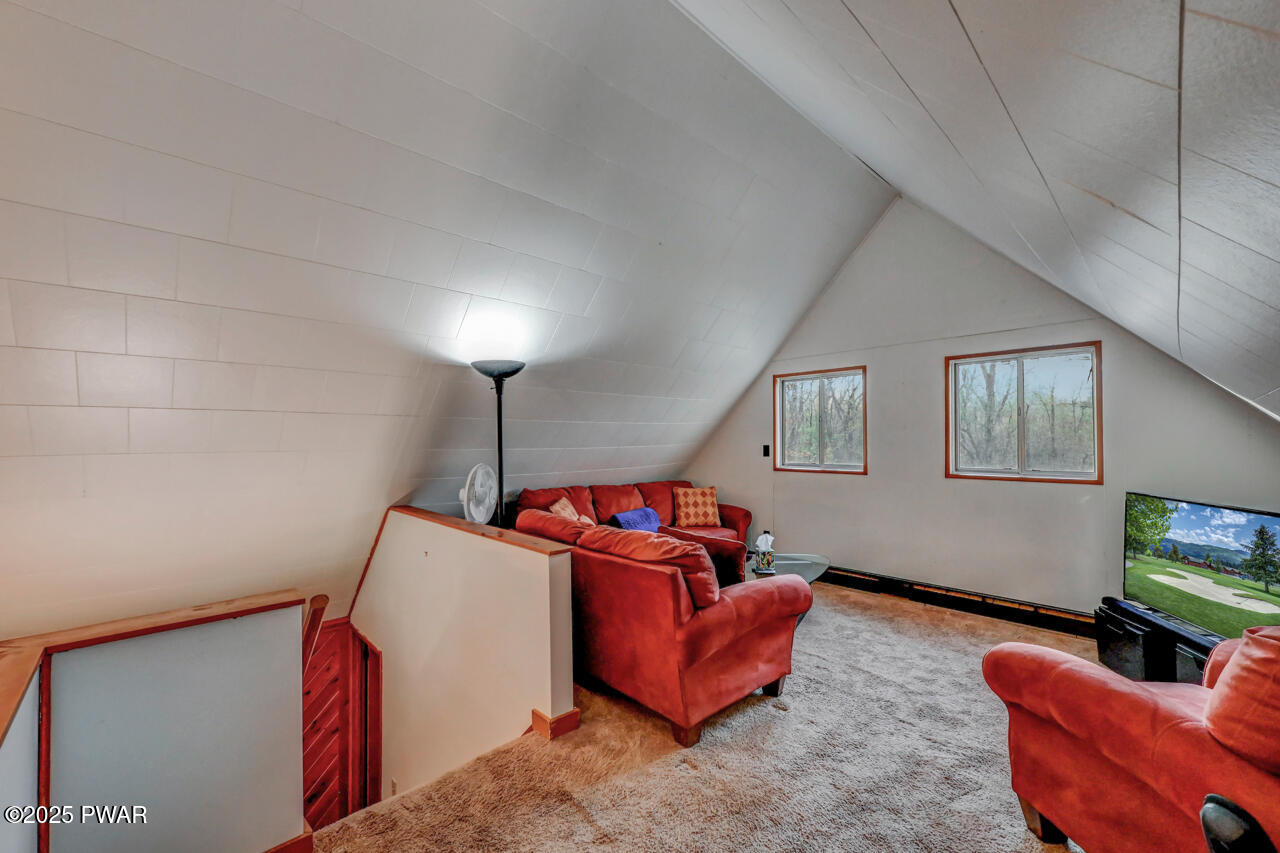 3218 Bluebird Drive, Bushkill, Pennsylvania image 36