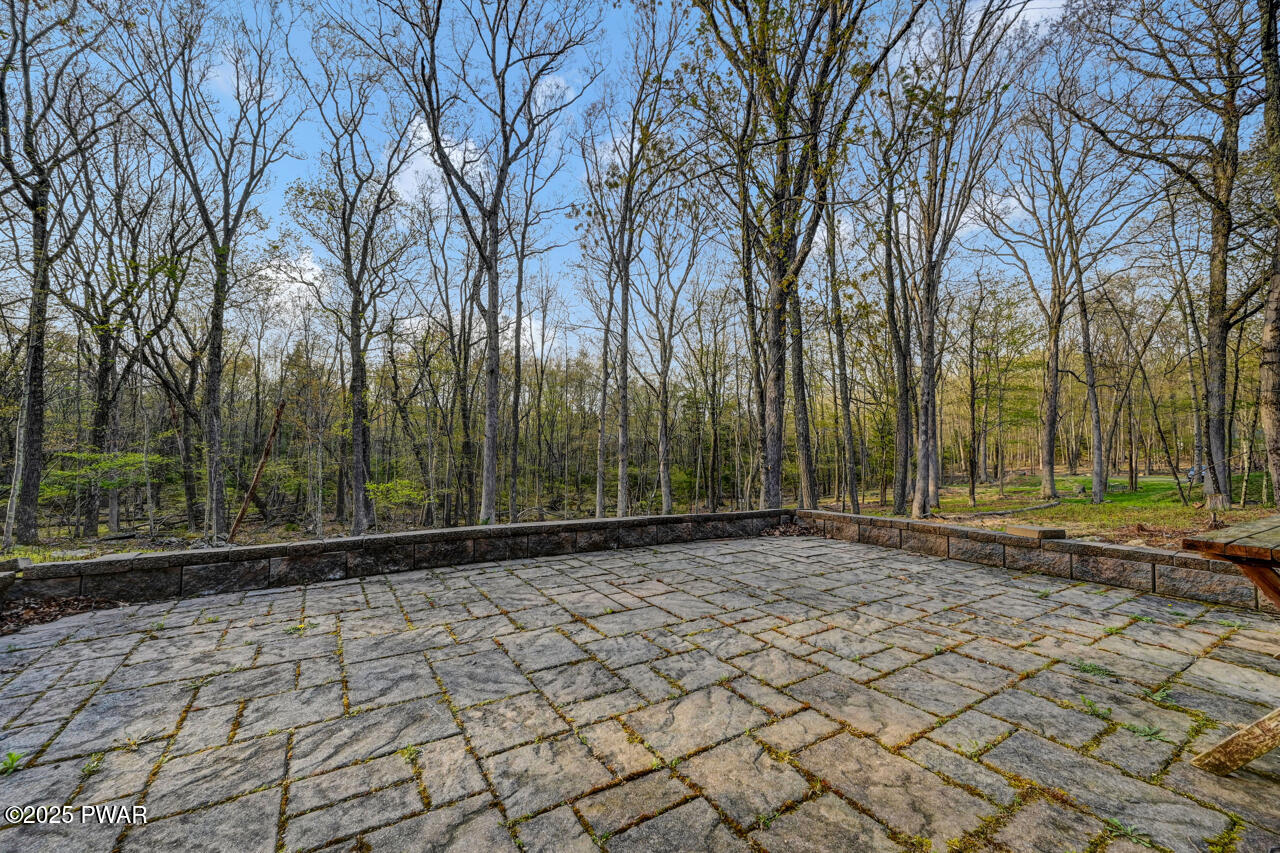 3218 Bluebird Drive, Bushkill, Pennsylvania image 12