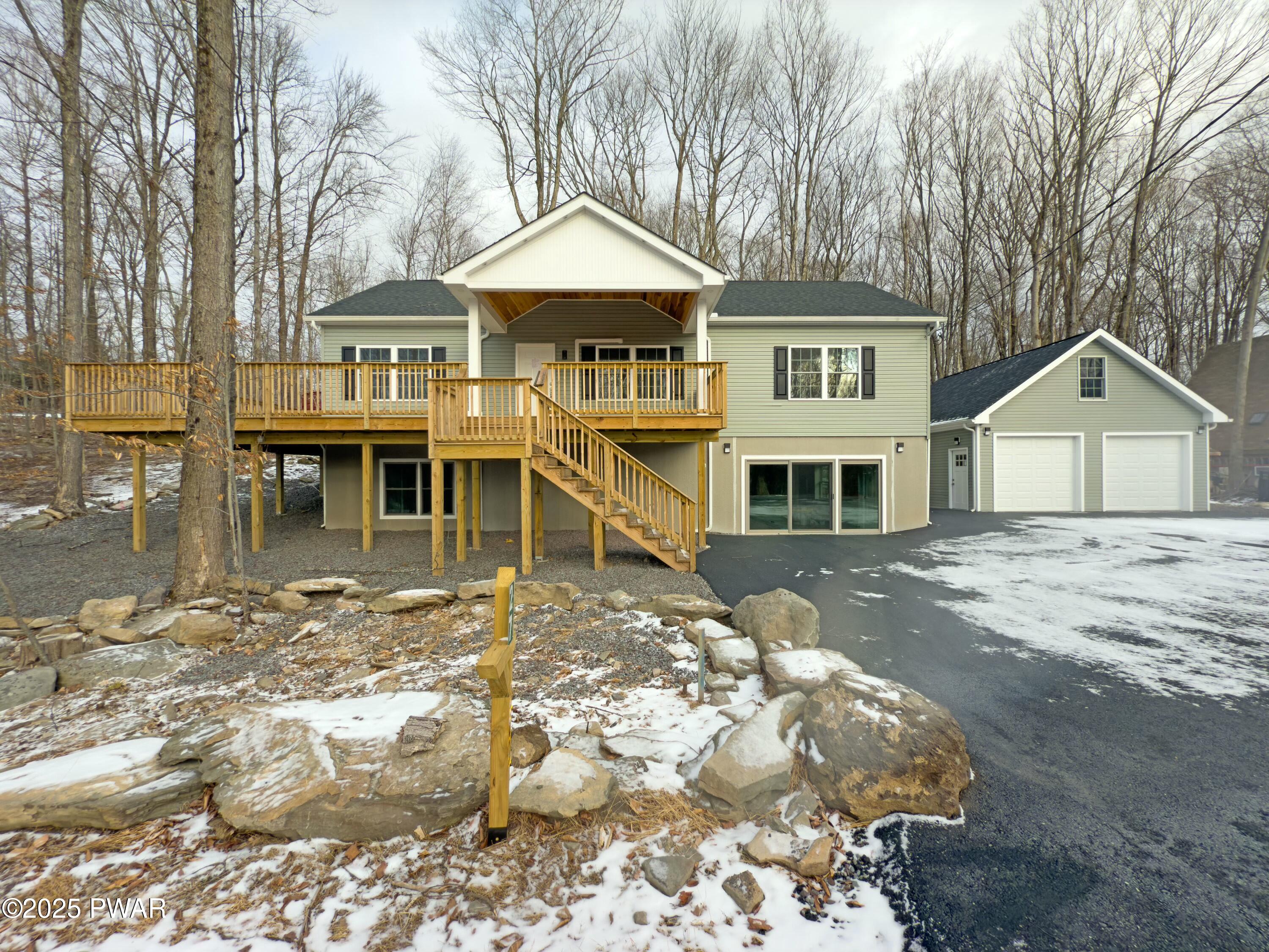 27 Wedge Drive, Lake Ariel, Pennsylvania image 1