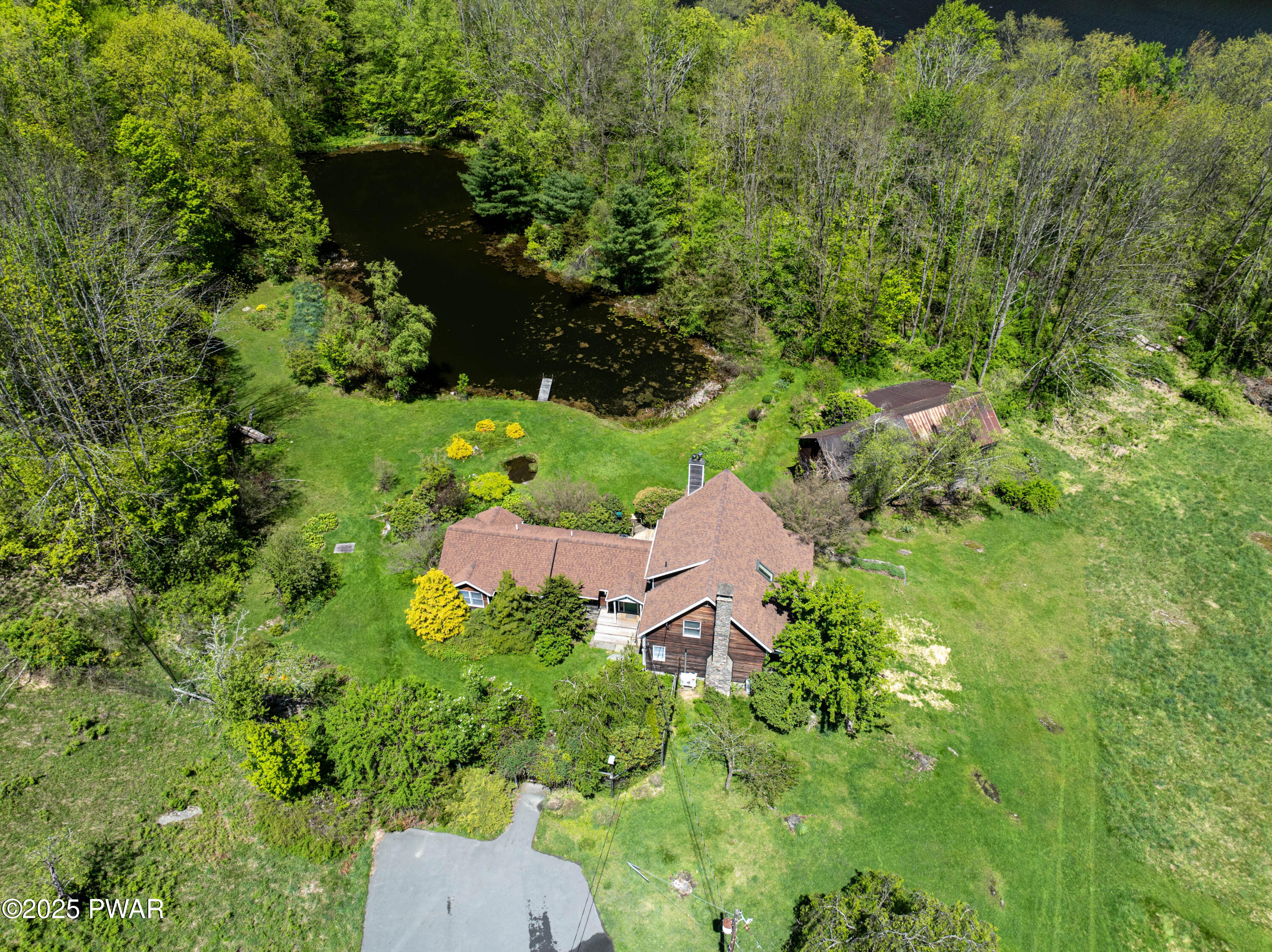 1199 Avoy Road, Lakeville, Pennsylvania image 1