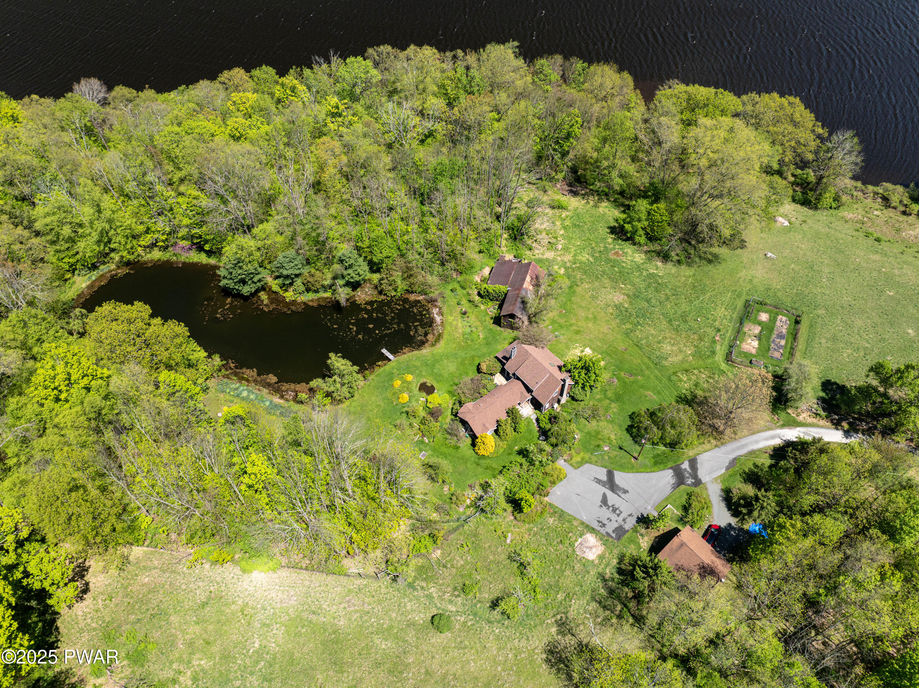 1199 Avoy Road, Lakeville, Pennsylvania image 6