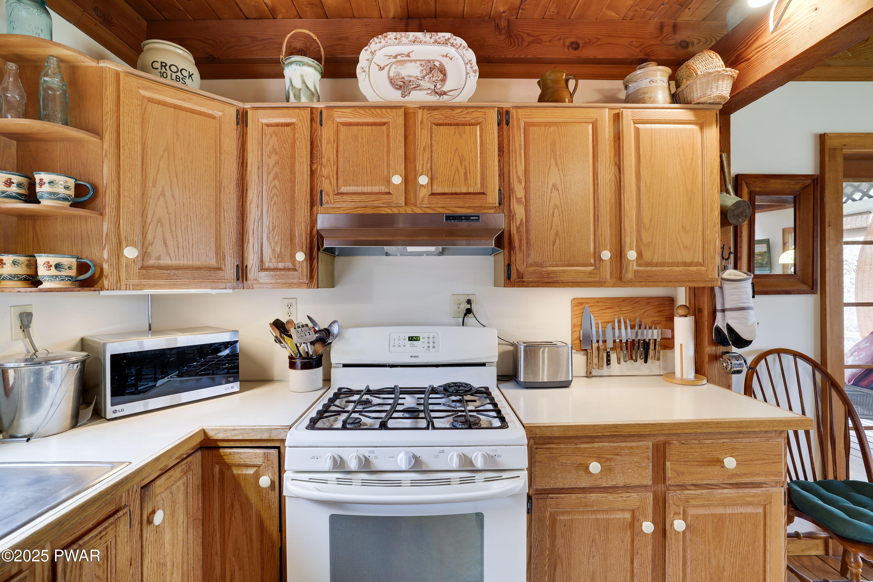 1199 Avoy Road, Lakeville, Pennsylvania image 17