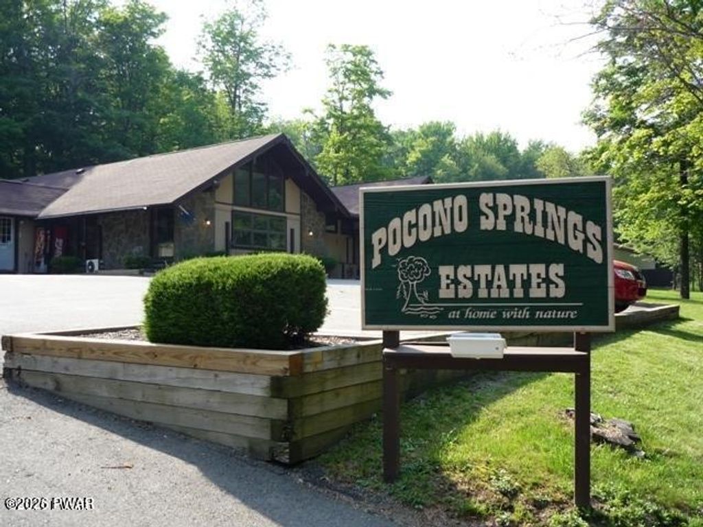 Photo of 1022 Teakwood Drive, Newfoundland, PA 18445 (MLS # PW261045)