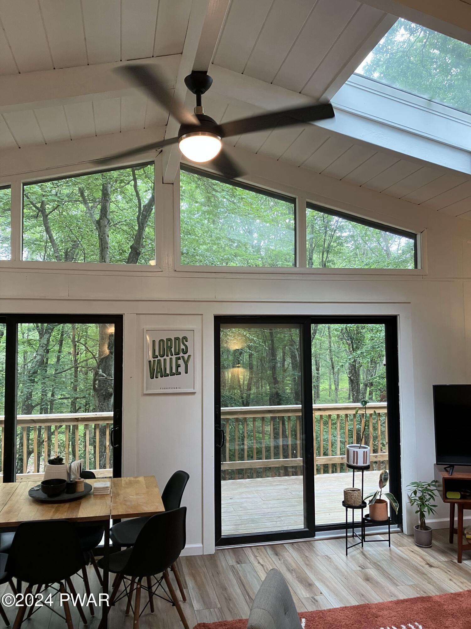 Lords Valley, Pennsylvania 18428, United States, 3 Bedrooms Bedrooms, ,2 BathroomsBathrooms,Residential,Active,68939