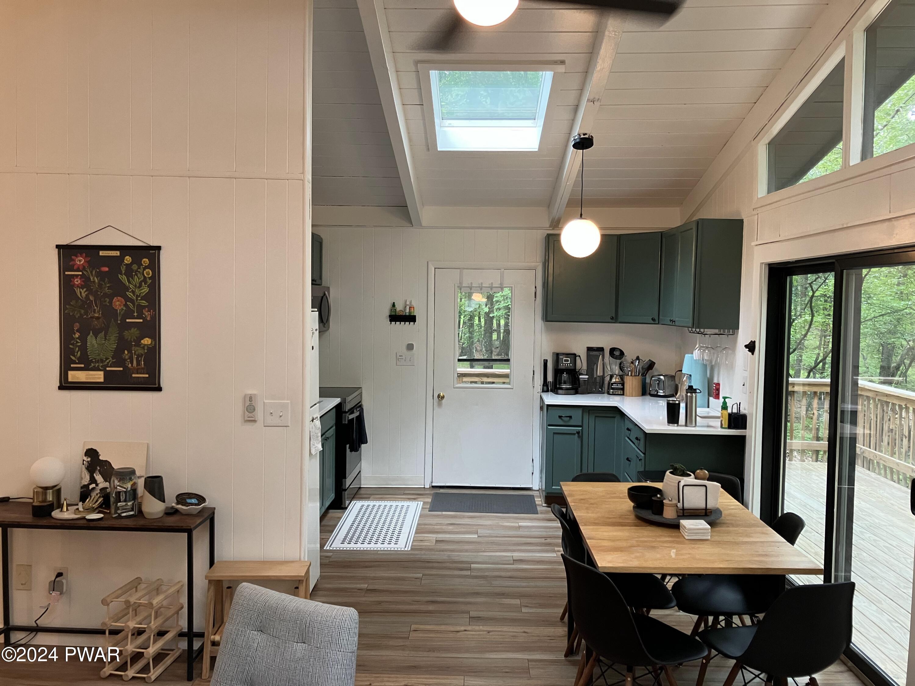 Lords Valley, Pennsylvania 18428, United States, 3 Bedrooms Bedrooms, ,2 BathroomsBathrooms,Residential,Active,68939