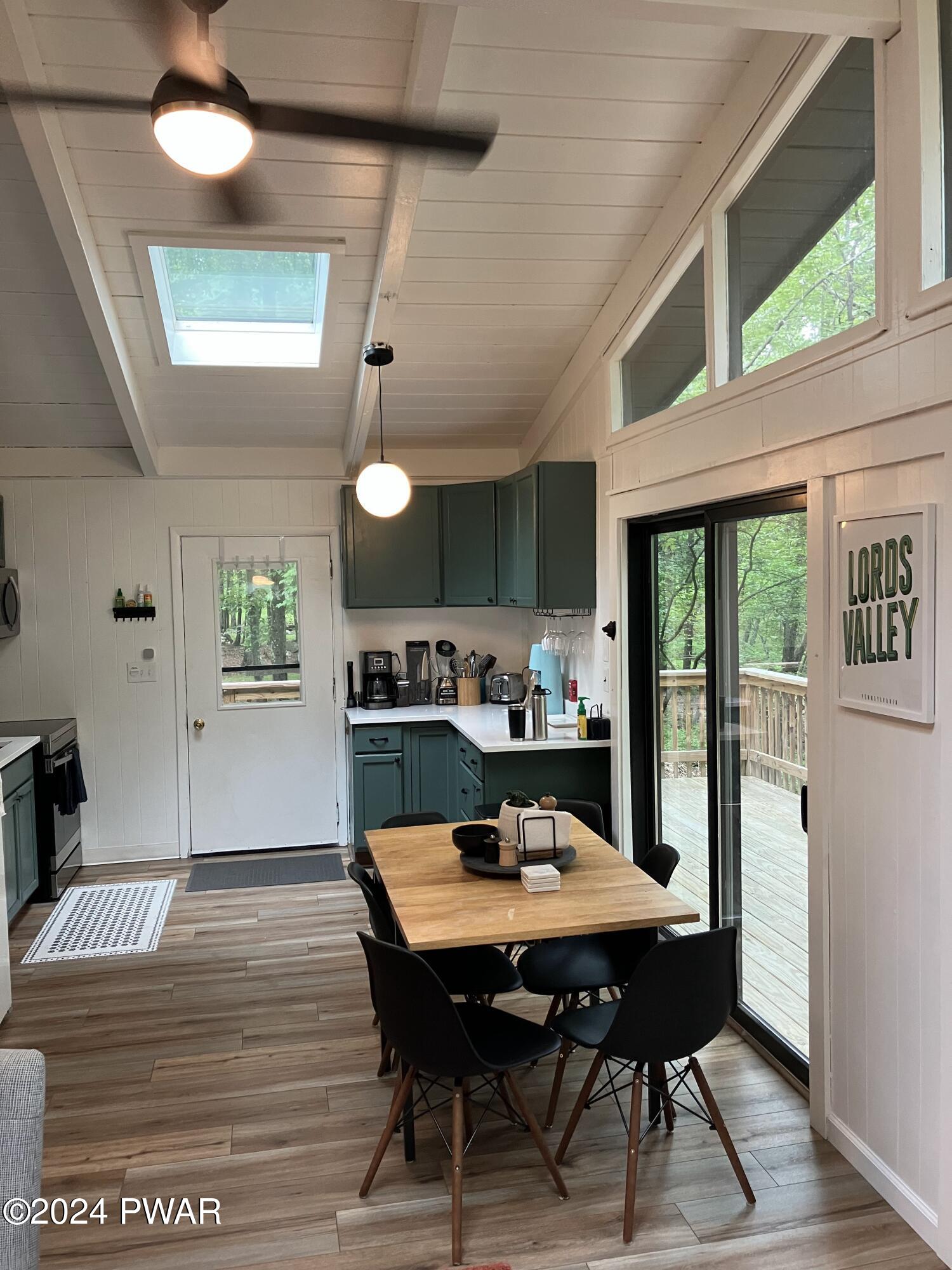 Lords Valley, Pennsylvania 18428, United States, 3 Bedrooms Bedrooms, ,2 BathroomsBathrooms,Residential,Active,68939