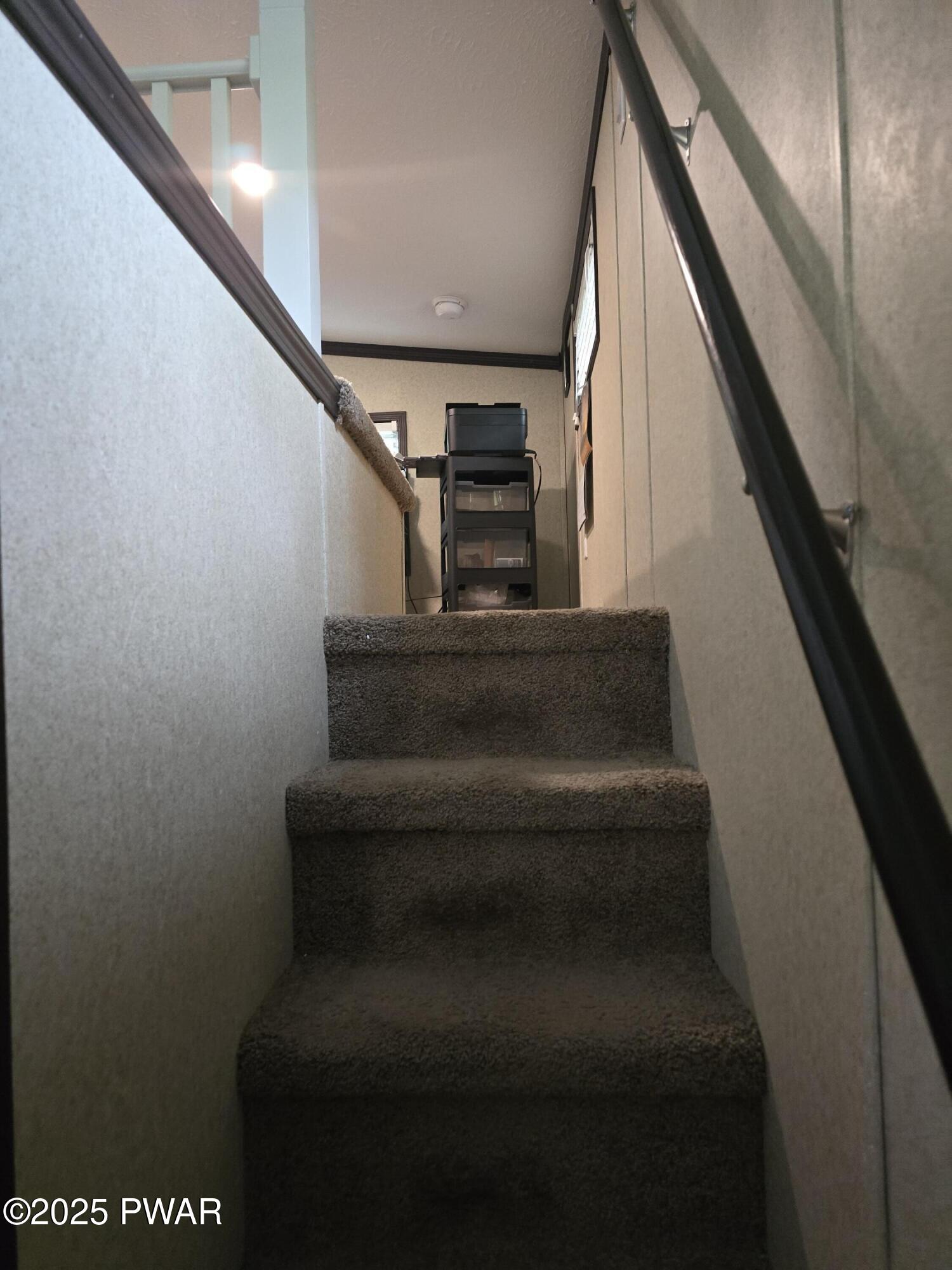 128 Deer Run, Milford, Pennsylvania image 5
