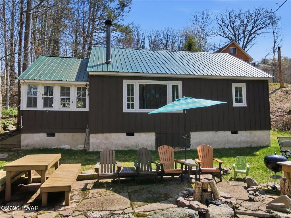 Photo of 116 Beechwood Cove Road, Greentown, PA 18426 (MLS # PW261035)