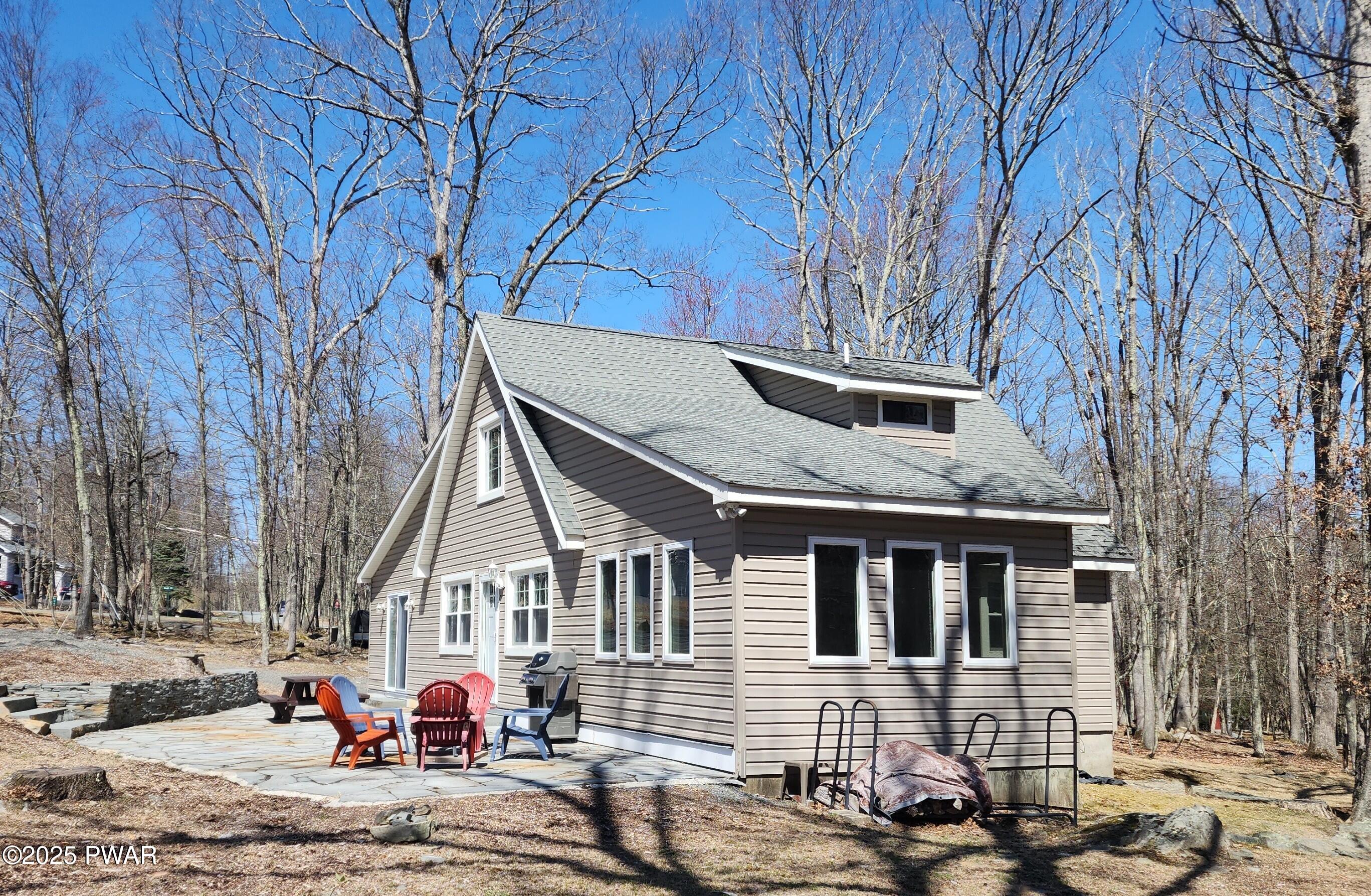 213 Powderhorn Drive, Lackawaxen, Pennsylvania image 2