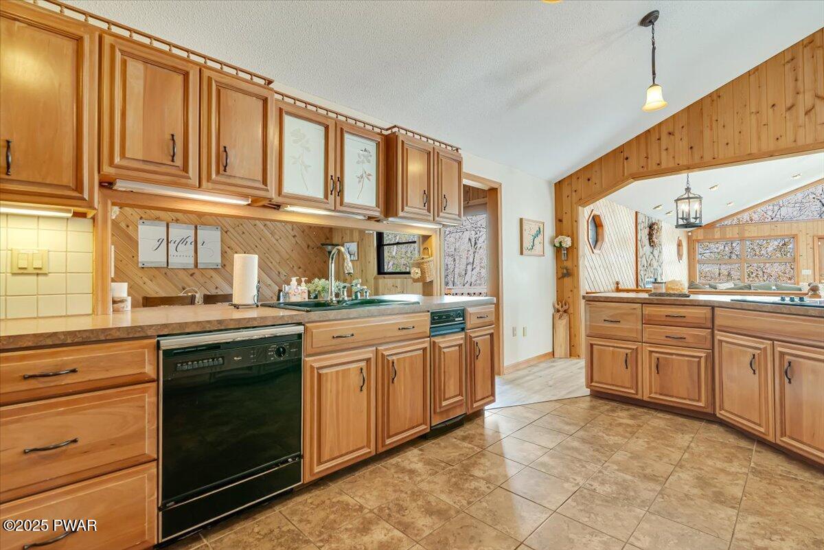 140 Poplar Street, Lakeville, Pennsylvania image 34