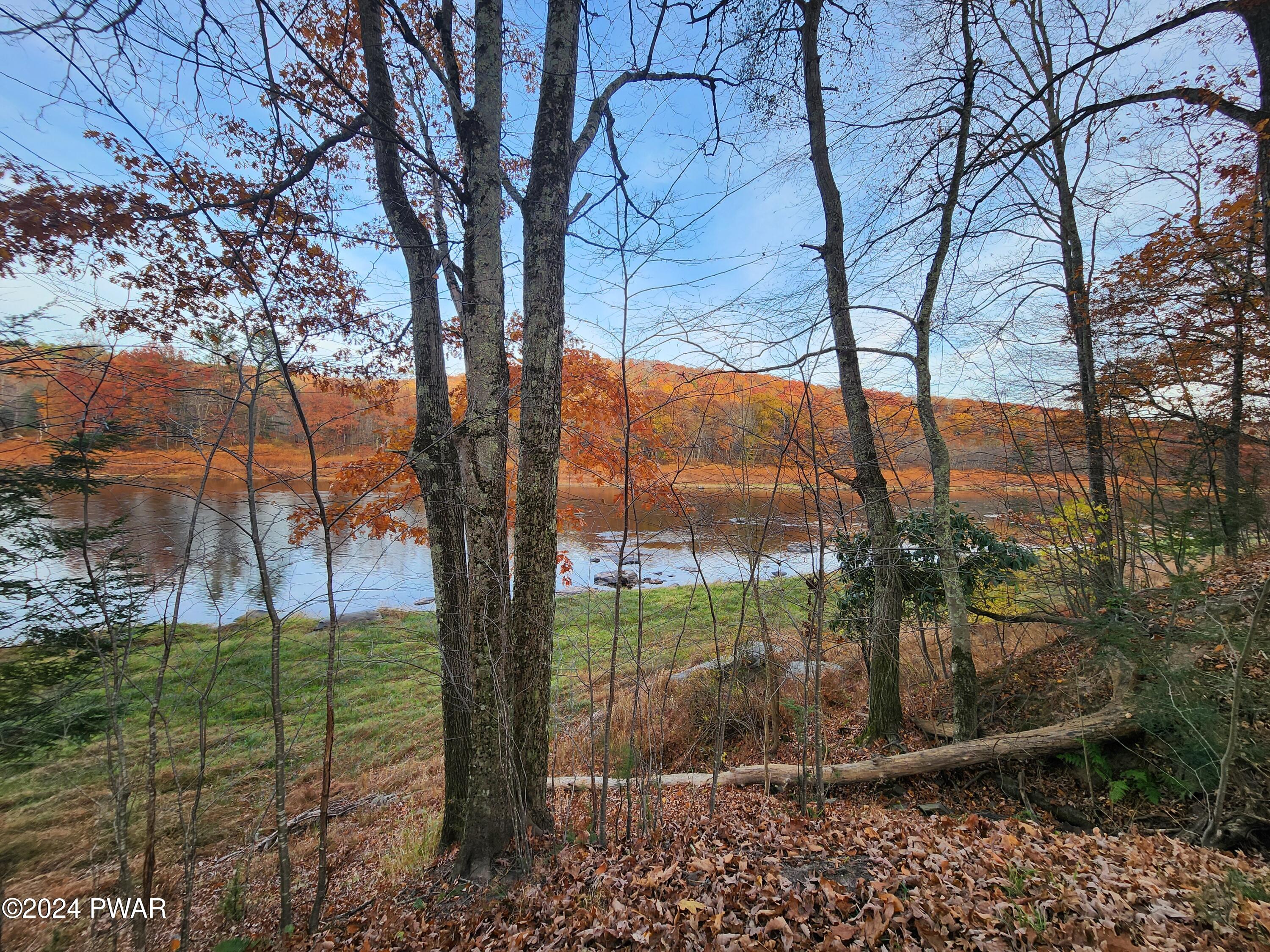 River Road, Beach Lake, Pennsylvania image 4