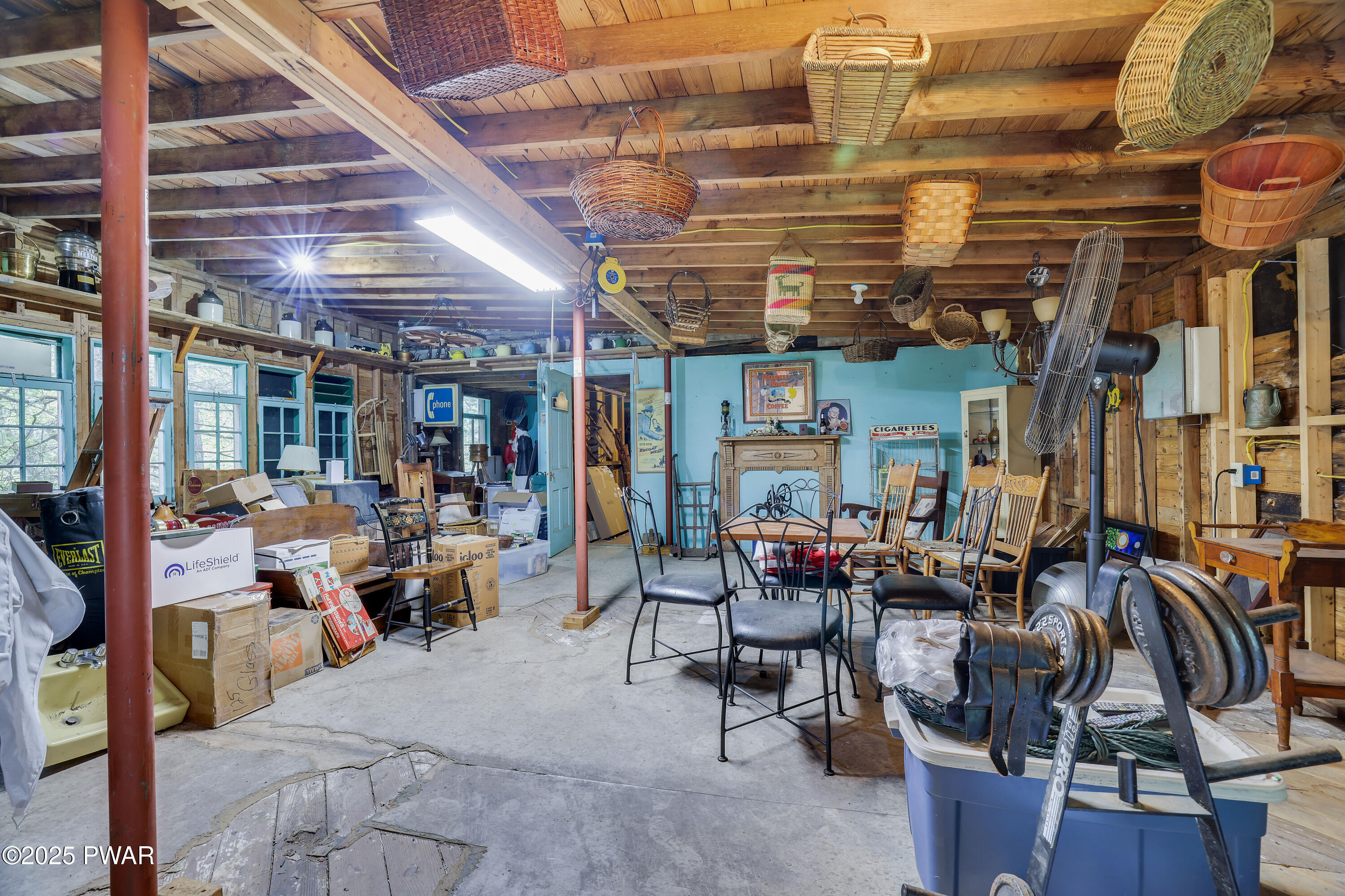 Hawley, Pennsylvania 18428, United States, 1 Bedroom Bedrooms, ,1 BathroomBathrooms,Residential,Active,171516