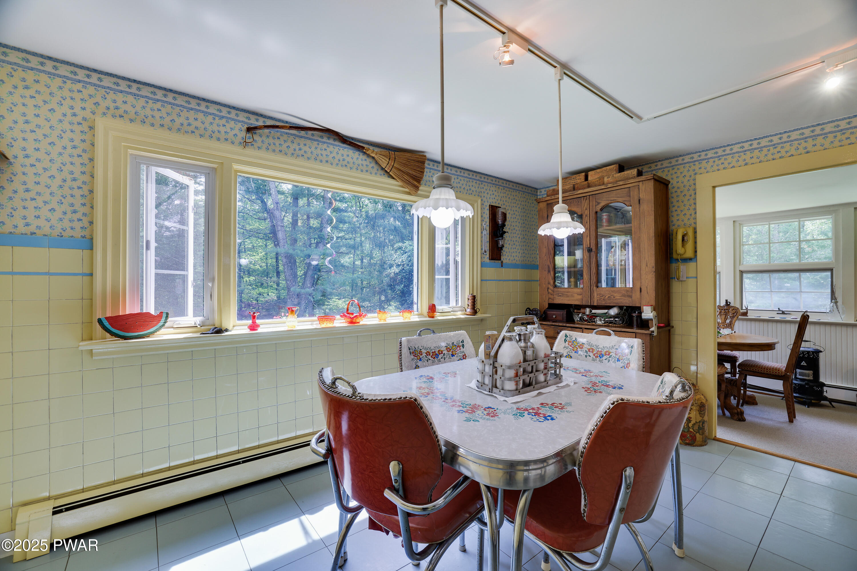 Hawley, Pennsylvania 18428, United States, 1 Bedroom Bedrooms, ,1 BathroomBathrooms,Residential,Active,171516