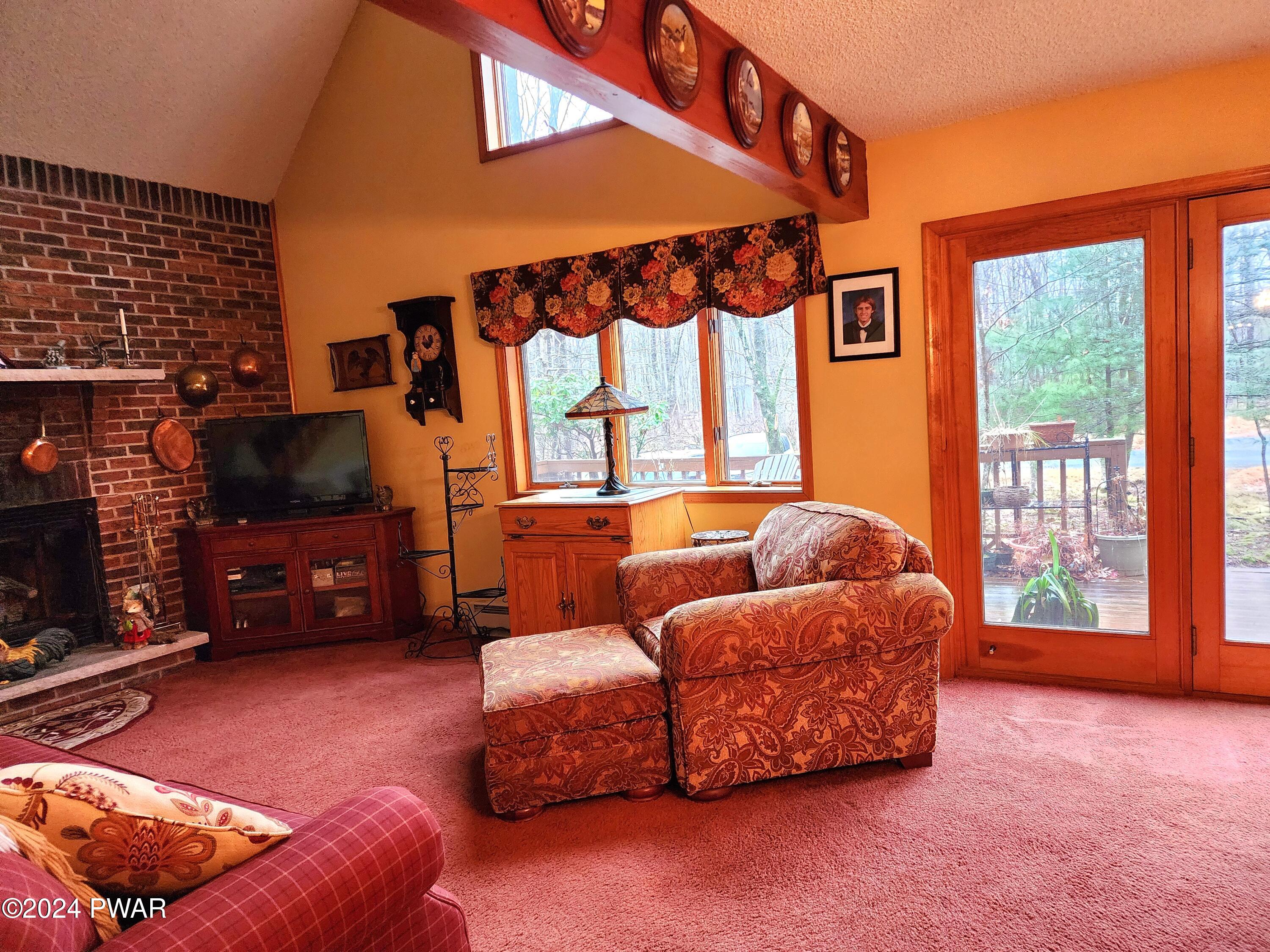 803 Sun Valley Court, Tafton, Pennsylvania image 3