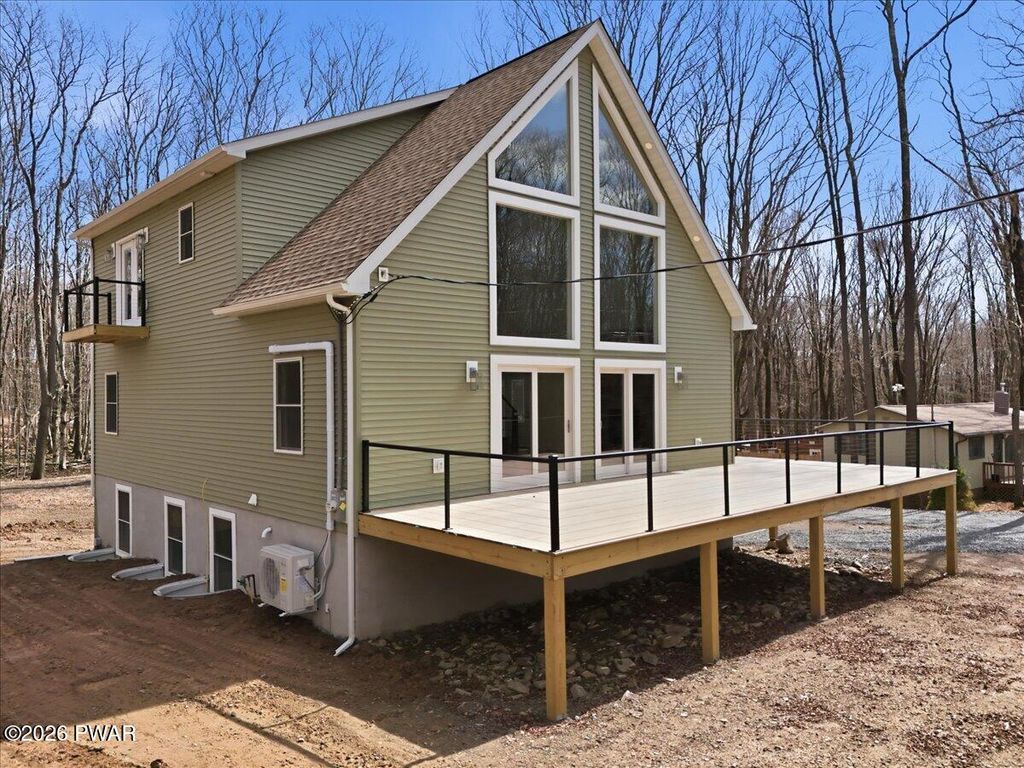 Photo of 131 Sunset Drive, Greentown, PA 18426 (MLS # PW260633)