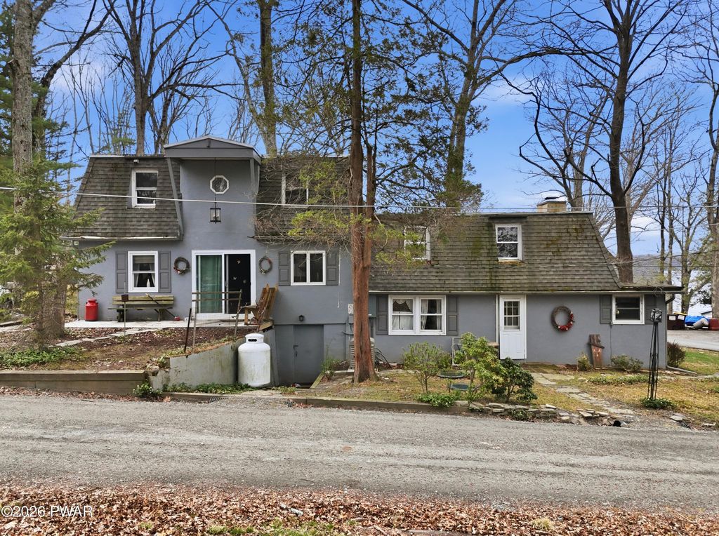 Photo of 101 Spruce Road, Tafton, PA 18464 (MLS # PW260995)