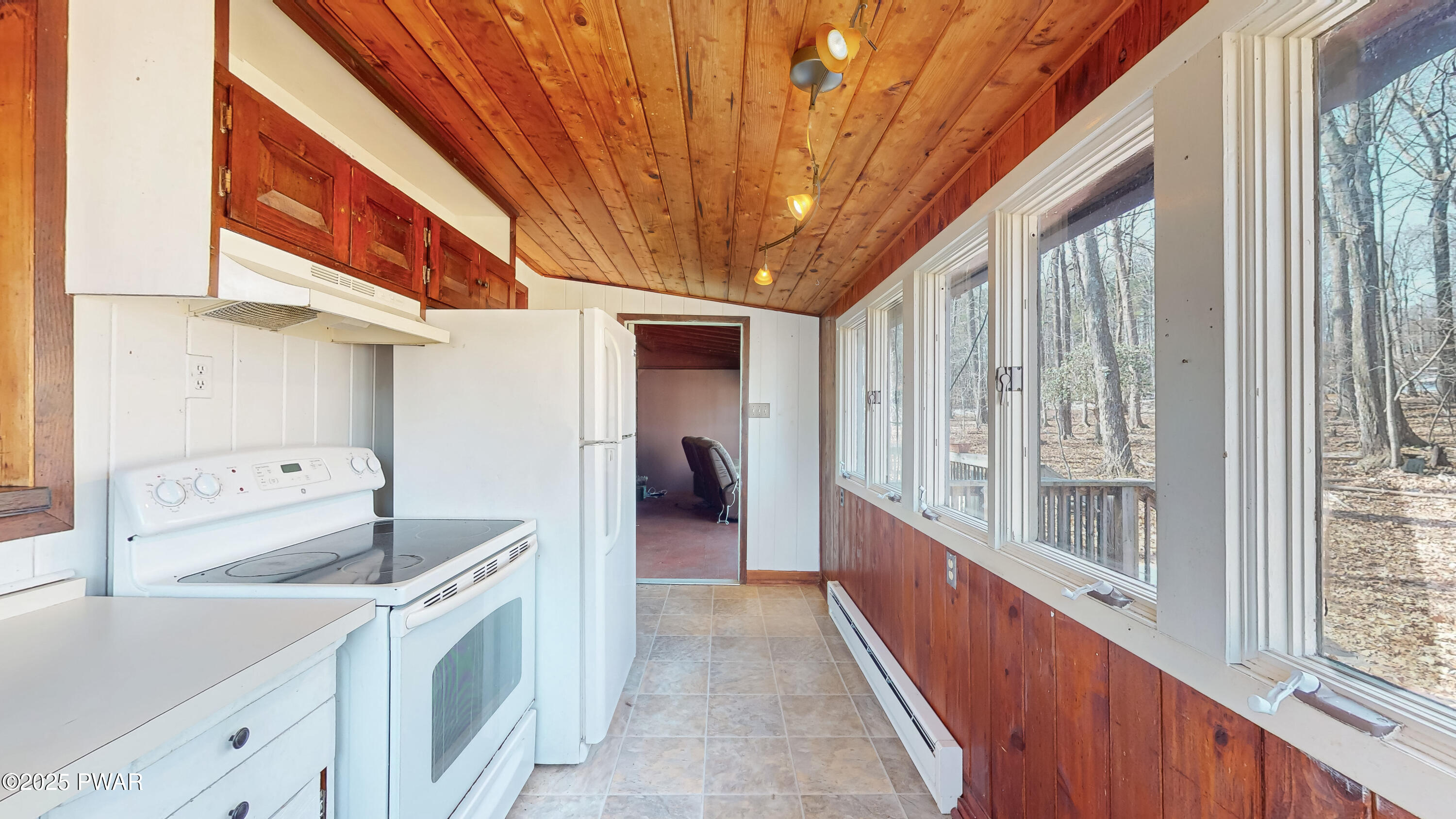 118 Forest Lane, Cresco, Pennsylvania image 7