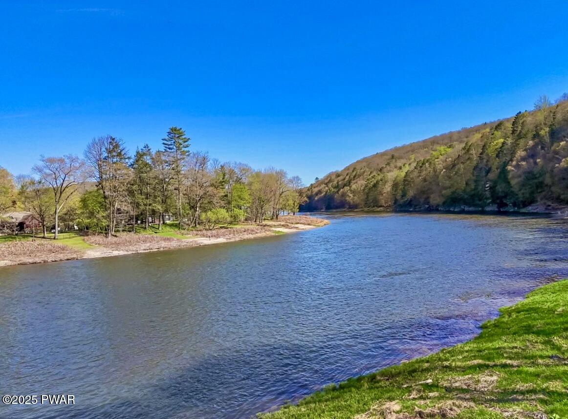 564A Peggy Runway Road, Beach Lake, Pennsylvania image 13