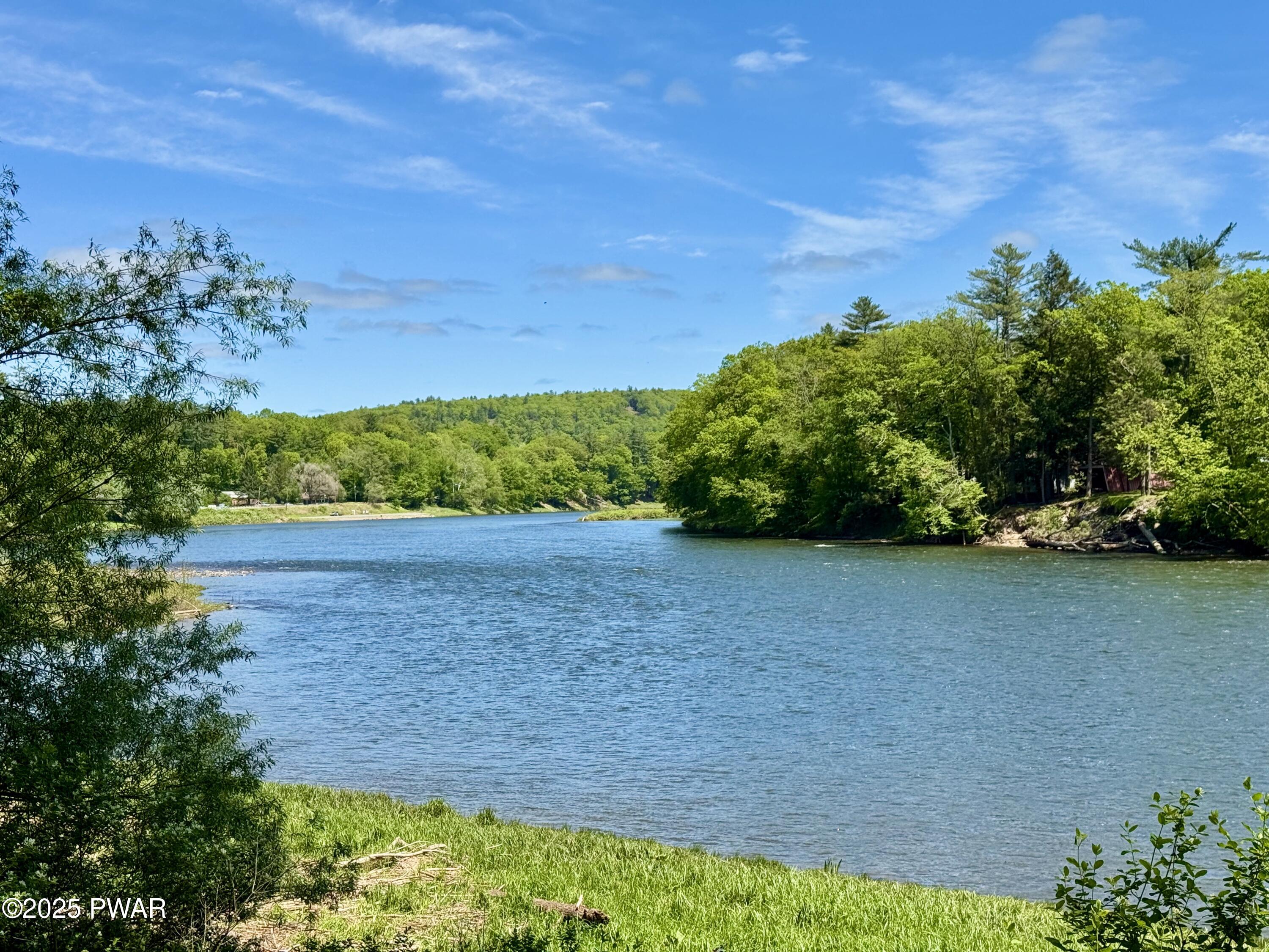 564A Peggy Runway Road, Beach Lake, Pennsylvania image 5