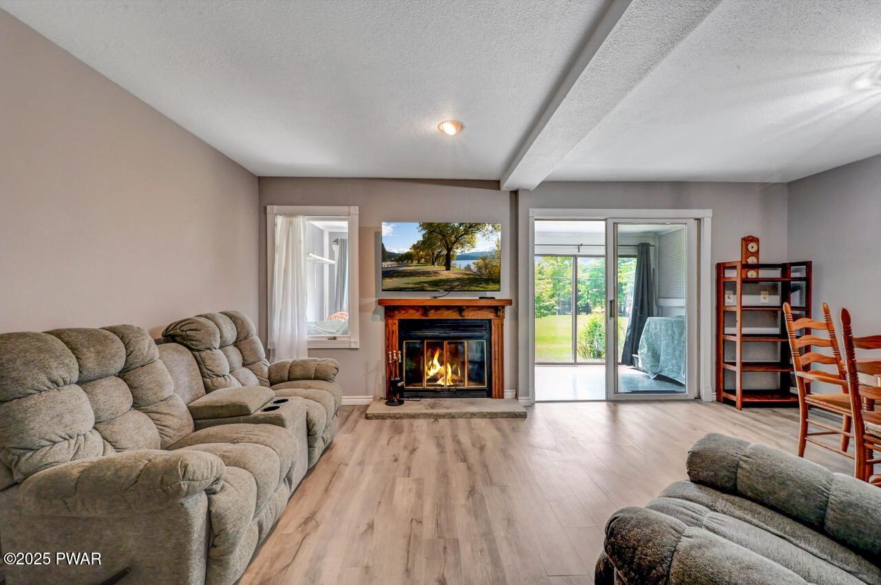 1107 Crest Circle, Lakeville, Pennsylvania image 7