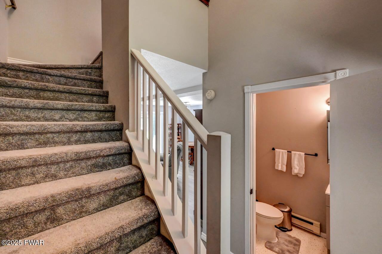 1107 Crest Circle, Lakeville, Pennsylvania image 27