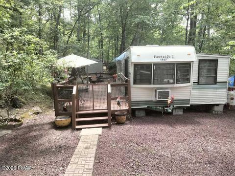 Homes For Sale - 106 Sugar Pine Drive<br/> Milford, PA 18337