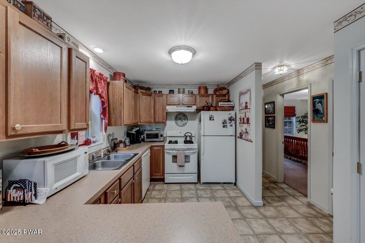 808 Pioneer Court, Lackawaxen, Pennsylvania image 25