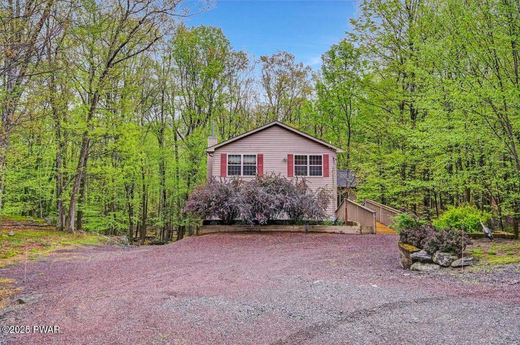 Photo of 808 Pioneer Court, Lackawaxen, PA 18435 (MLS # PW251270)
