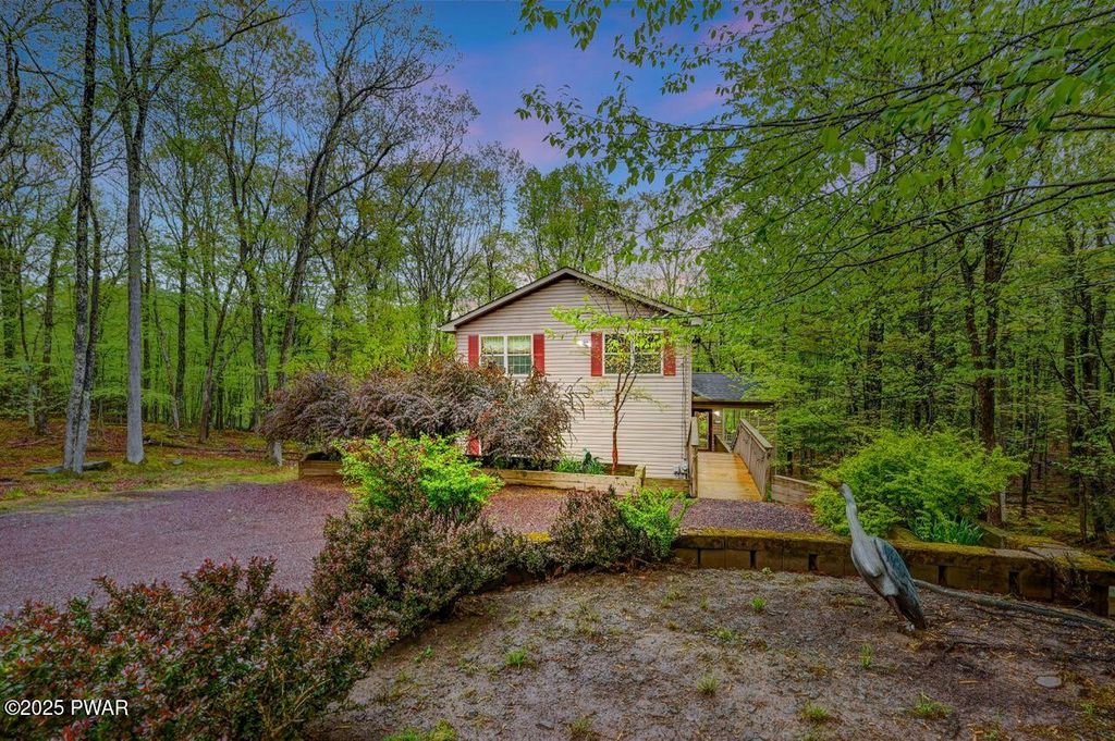 Photo of 808 Pioneer Court, Lackawaxen, PA 18435 (MLS # PW251270)