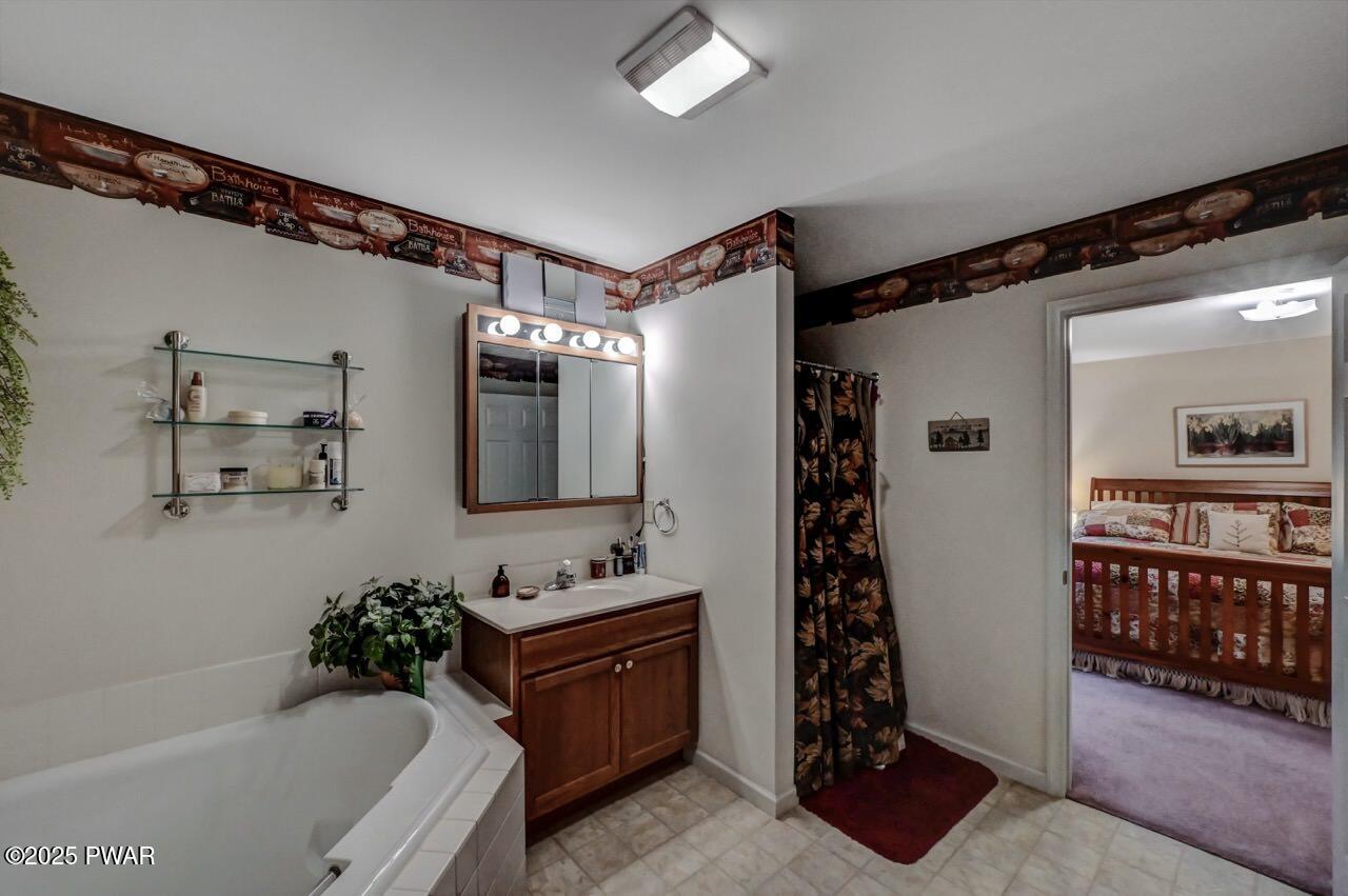 808 Pioneer Court, Lackawaxen, Pennsylvania image 37