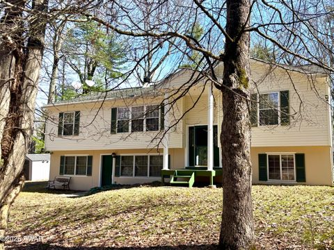 Homes For Sale - 104 Hedge Drive<br/> Pike County, Dingmans Ferry, PA 18328