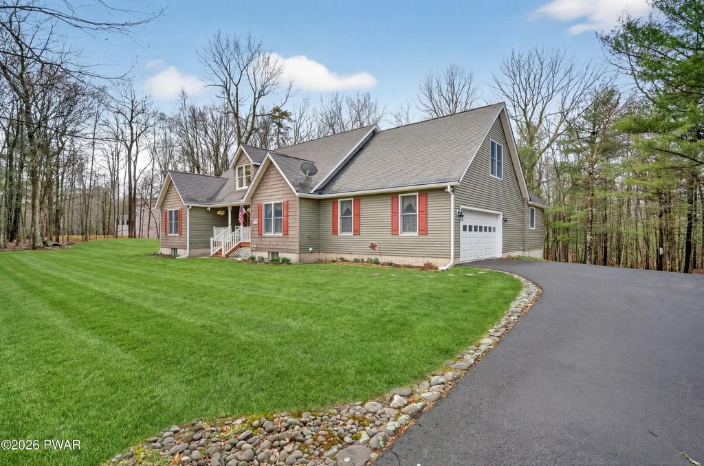 Photo of 139 Ozark Road, Tafton, PA 18464 (MLS # PW260835)