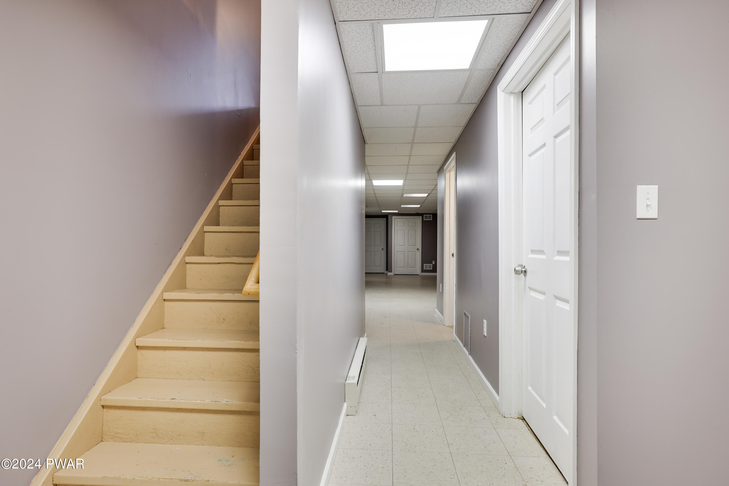 Hawley, Pennsylvania 18428, United States, 3 Bedrooms Bedrooms, ,3 BathroomsBathrooms,Residential,Pending,55516