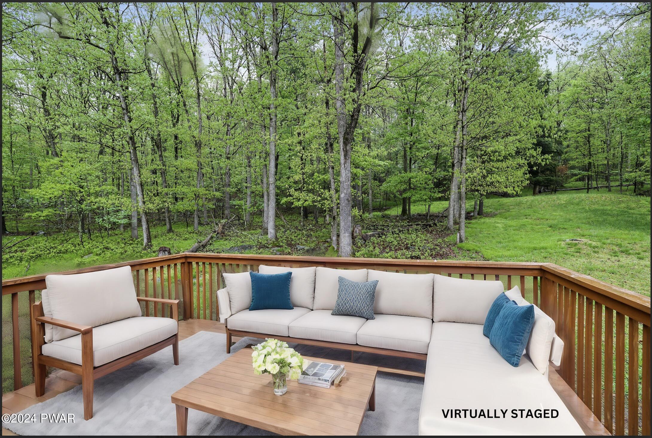 Hawley, Pennsylvania 18428, United States, 3 Bedrooms Bedrooms, ,3 BathroomsBathrooms,Residential,Pending,55516